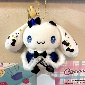 Cinnamaroll Dolly Mix Royal Keychain Plush NWT Sold